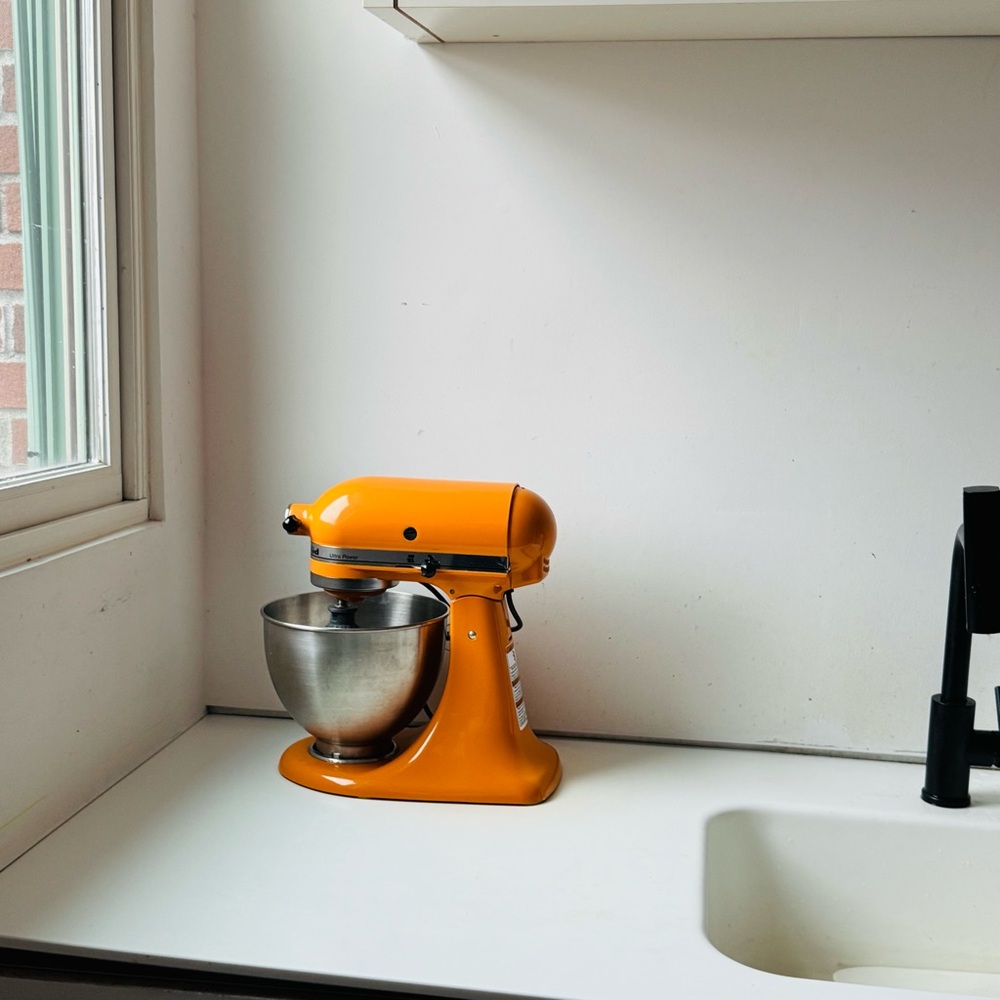 KitchenAid Tangerine Mixer used twice nwot - Picture 7 of 11